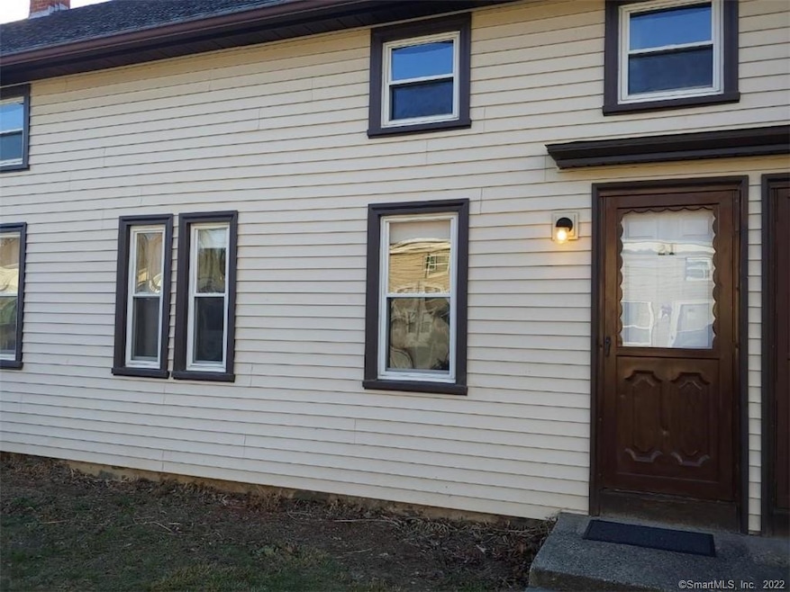 21 Walnut St, Danielson, CT 06239 - photo 1