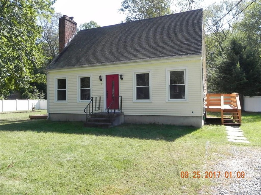8 Moore Ave, Old Lyme, CT 06371 - photo 1