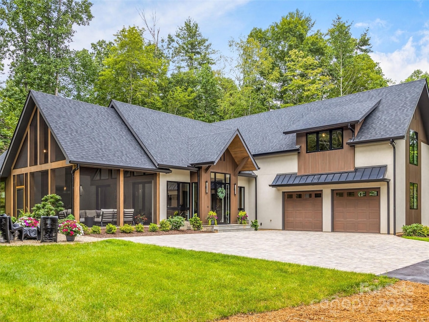 Sold $2,175,000 • Co-Listing Agent