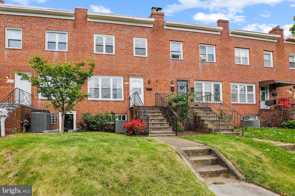 6219 Frederick Rd, Catonsville, MD 21228 - photo 1