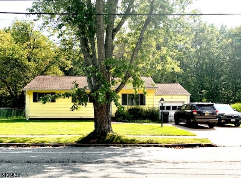 10 Clover Hill Dr, Flanders, NJ 07836 - photo 1