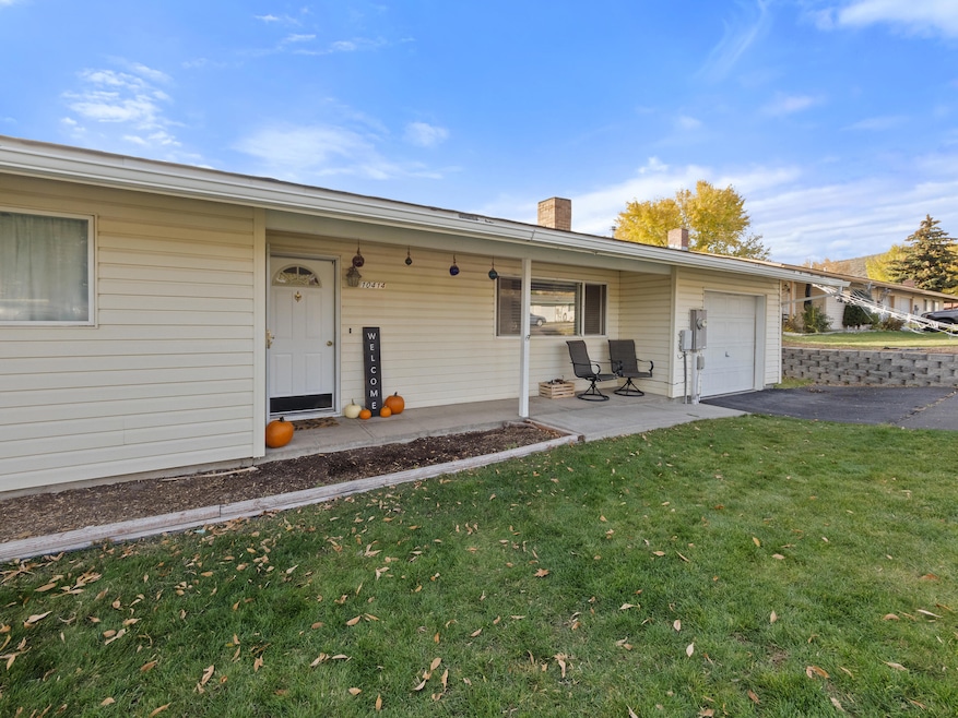 10414 Kincheloe Ave, Klamath Falls, OR 97603 - photo 1