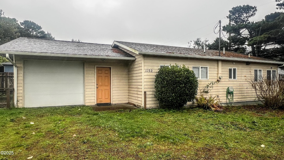 1152 SW Southmayd Ln, Waldport, OR 97394 - photo 1