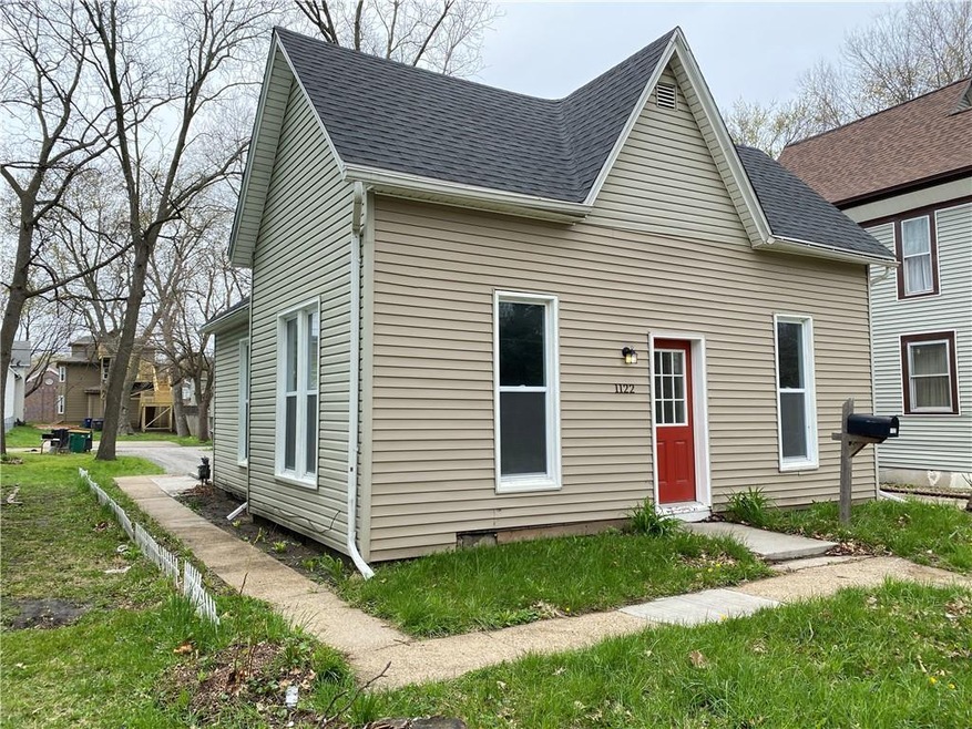 1122 23rd St, Des Moines, IA 50311 - photo 1