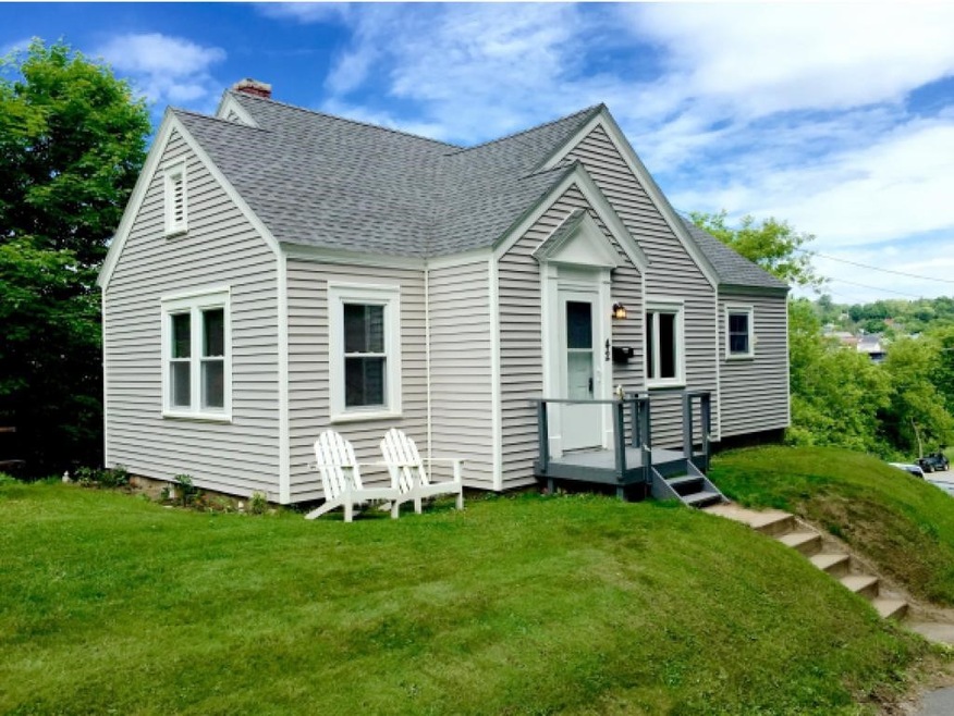 42 Costa Ave, Saint Johnsbury, VT 05819 - photo 1