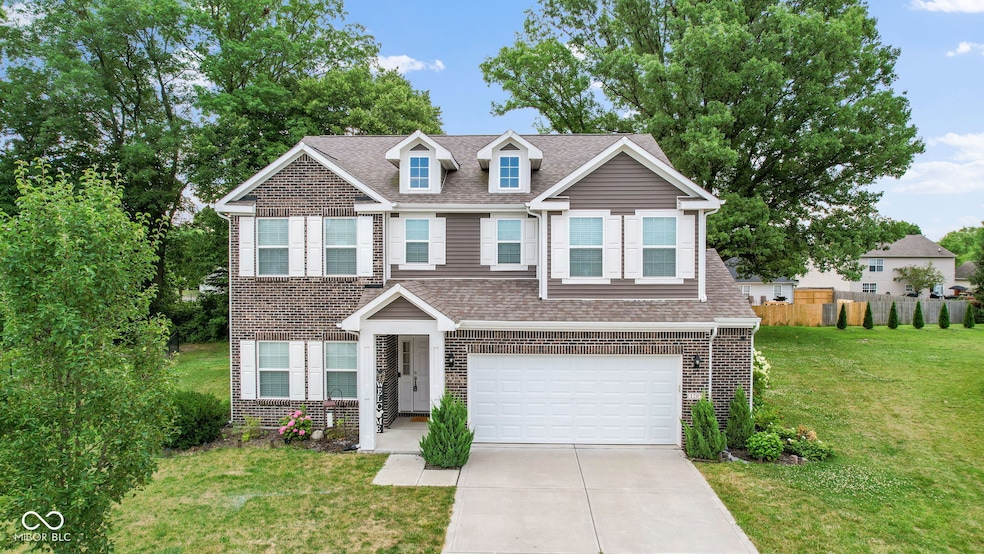 1207 Northcraft Ct, Franklin, IN 46131 - photo 1