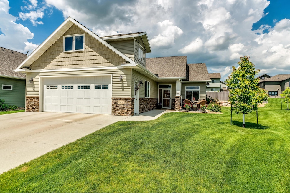 2818EdgewoodCir_0040