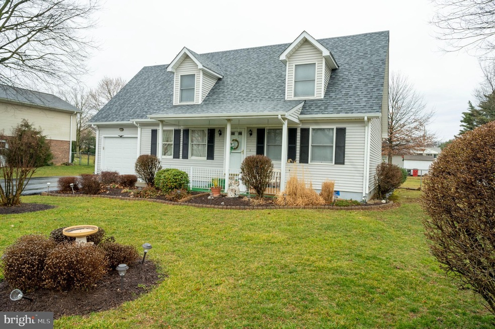 802 1st St, Inwood, WV 25428 - photo 1