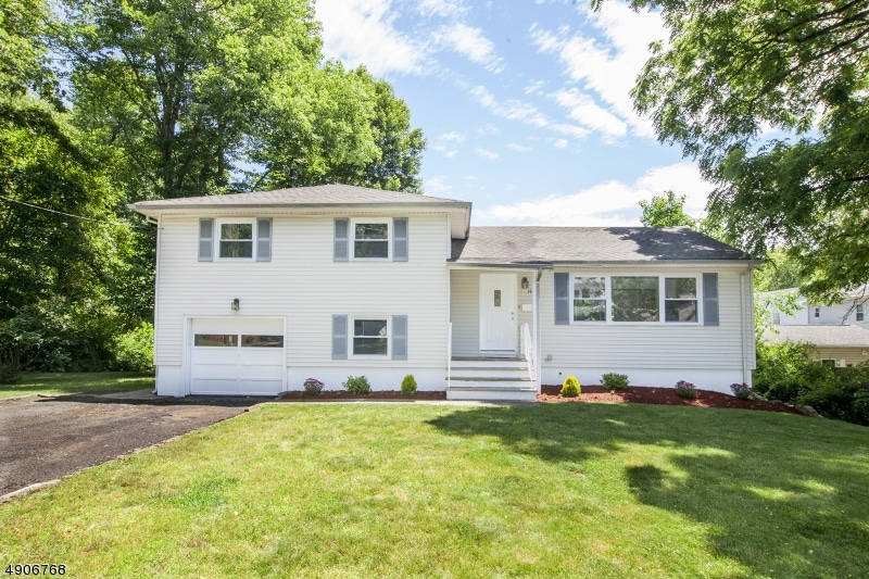 146 Jefferson Ct, Livingston, NJ 07039 - photo 1