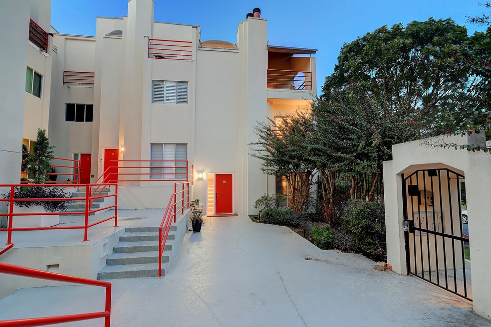 2100 Huldy St unit 10, Houston, TX 77019 - photo 1