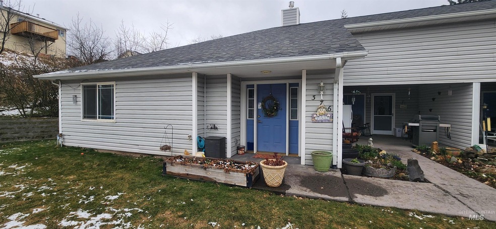 376 Pleasant Place, Moscow, ID 83843 - photo 1