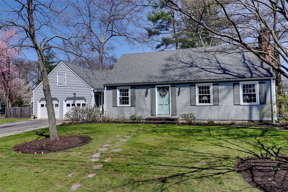 14 Old Chimney Rd, Barrington, RI 02806 - photo 1