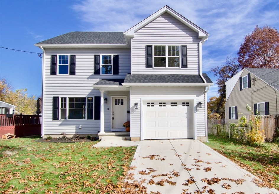 77 Lorimer St, Springfield, MA 01151 - photo 1