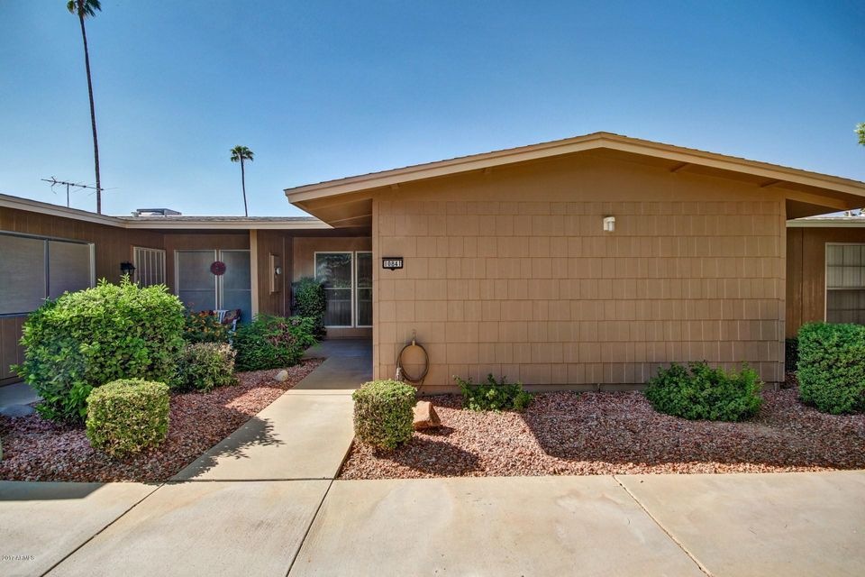 10841 W Santa fe Dr, Sun City, AZ 85351 - photo 1