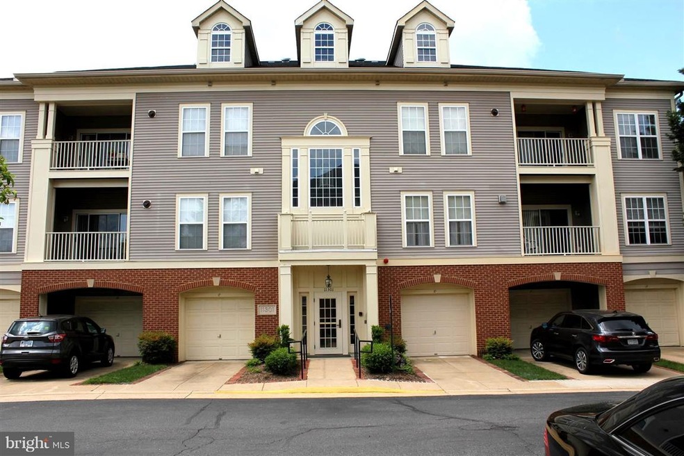 11301 Westbrook Mill Ln unit 203, Fairfax, VA 22030 - photo 1