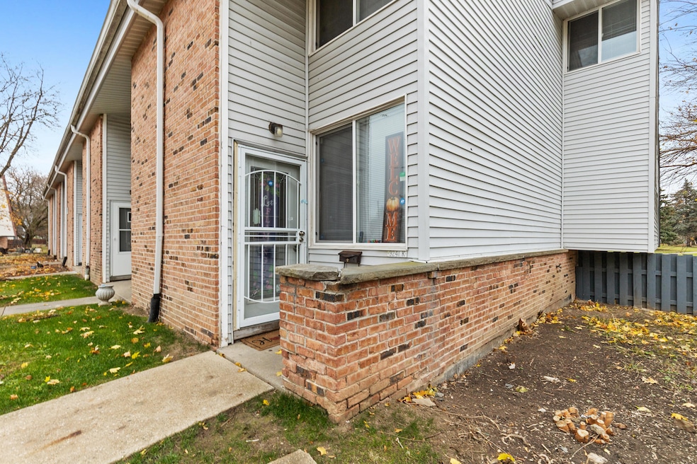 9241 W Allyn St unit K, Milwaukee, WI 53224 - photo 1