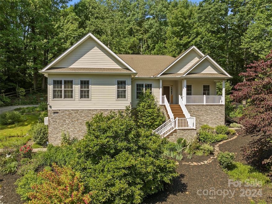 135 Buckeye Dr unit 94, Hendersonville, NC 28792 - photo 1