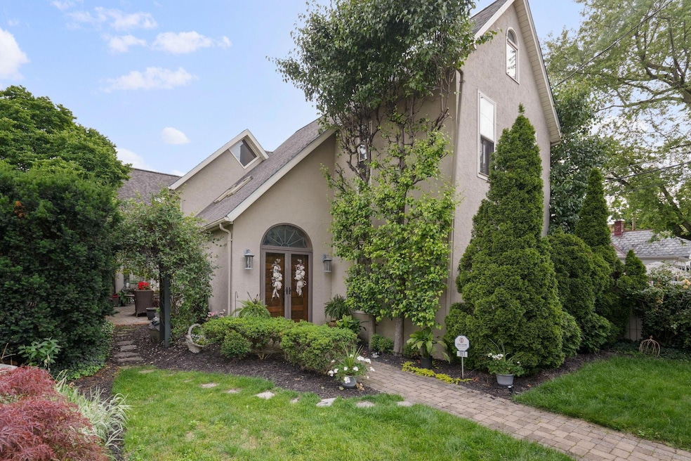 Gated Front Yard