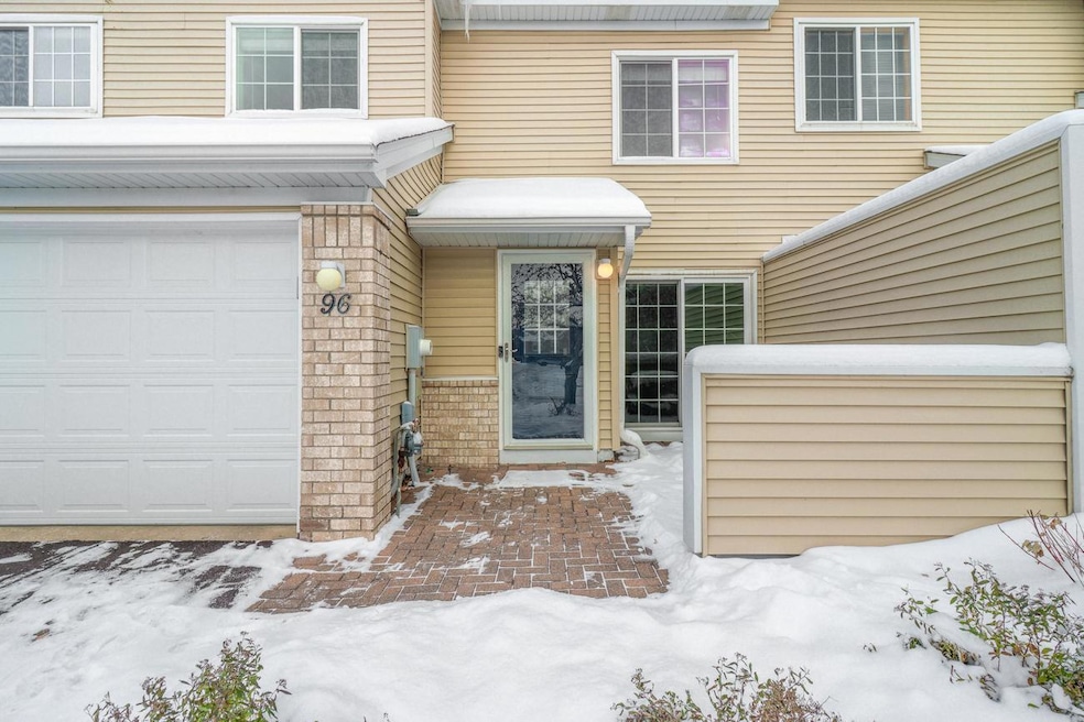 2230 Ranchview Ln N unit 96, Plymouth, MN 55447 - photo 1