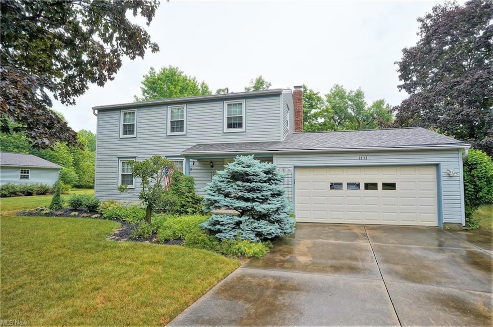 Nice colonial on quiet cul-de-sac in Hudson.