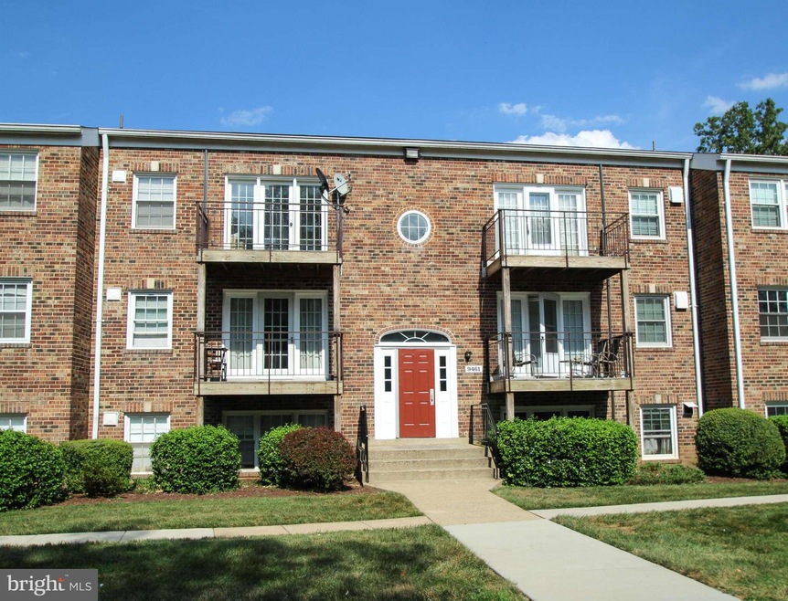9461 Fairfax Blvd unit 103, Fairfax, VA 22031 - photo 1