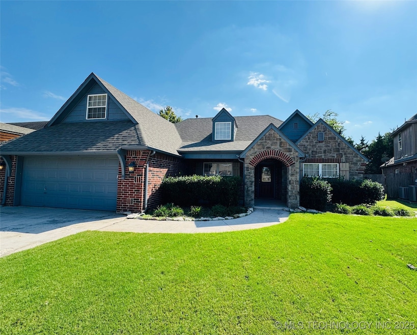 208 E 113th St S, Jenks, OK 74037 - photo 1