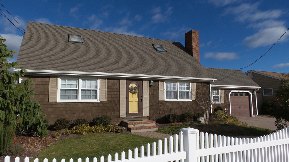 306 Barkentine Ln, Mantoloking, NJ 08738 - photo 1