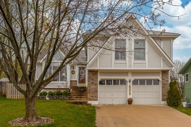 4705 Chouteau St, Shawnee, KS 66226 - photo 1