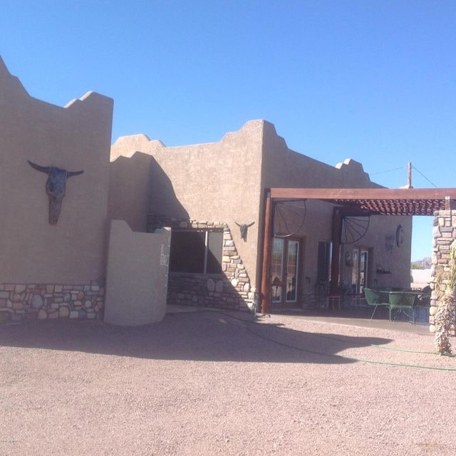Side facing view of Superstition Mtn.