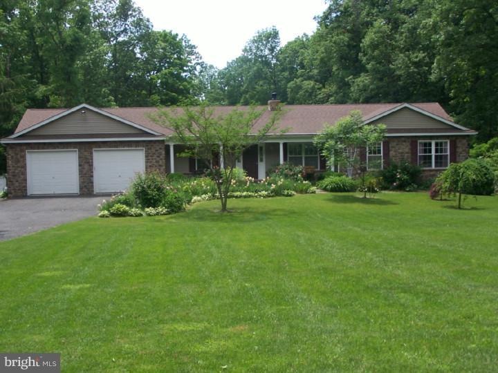 1570 Old Plains Rd, Pennsburg, PA 18073 - photo 1