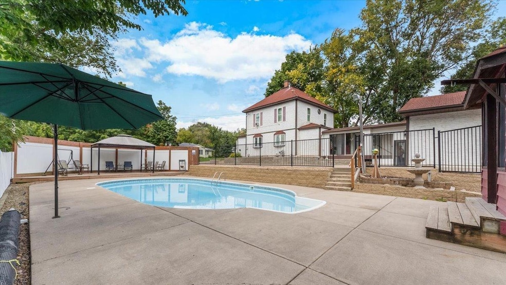 304 Main St S, Saint Michael, MN 55376 - photo 1