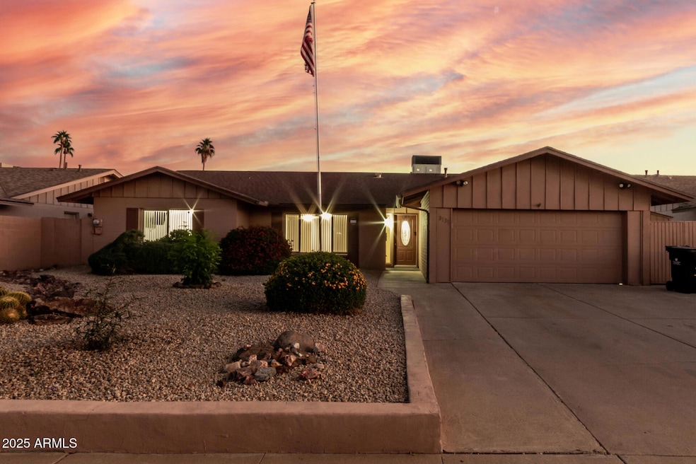 3535 W Saint Moritz Ln, Phoenix, AZ 85053 - photo 1