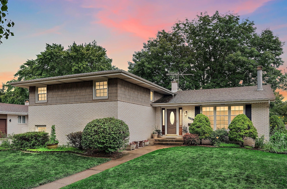 8706 Madison Ave, Munster, IN 46321 - photo 1