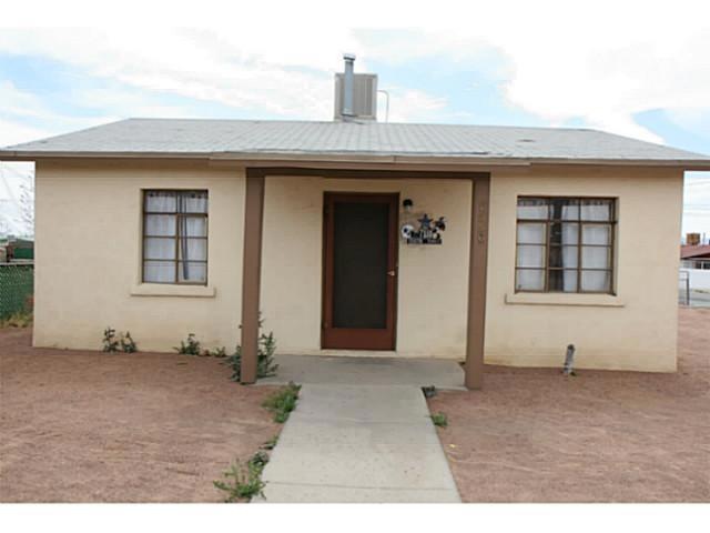 7550 Mazatlan Dr, El Paso, TX 79915 - photo 1