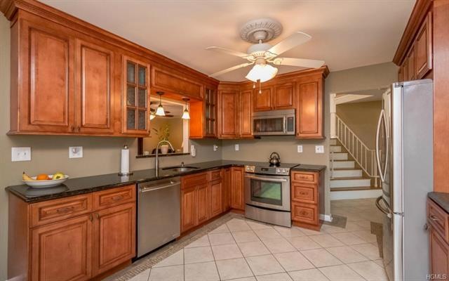 132 Barnes Rd, Washingtonville, NY 10992 - photo 1