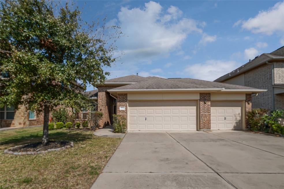 27714 Yorkshire Brook Ln, Fulshear, TX 77441 - photo 1