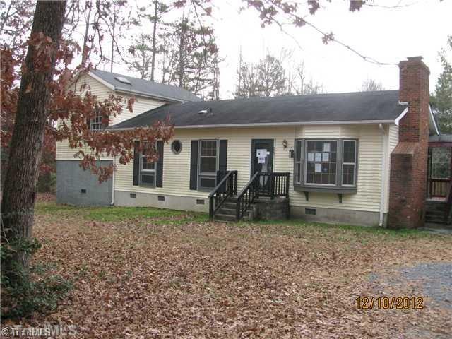 2271 Forest Hills Dr, Asheboro, NC 27205 - photo 1