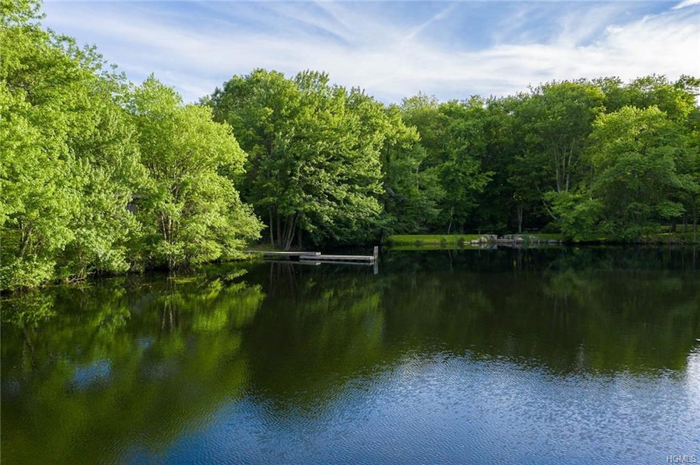 43 S Bedford Rd, Pound Ridge, NY 10576 - photo 1