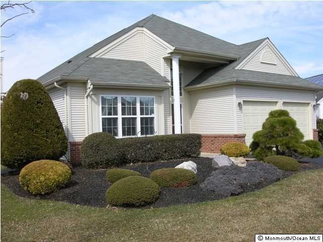 12 Chaucer Cir, Manchester Township, NJ 08759 - photo 1