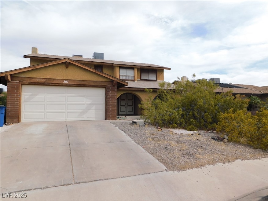 Large, 4 bedroom home in a great location! Fixxer