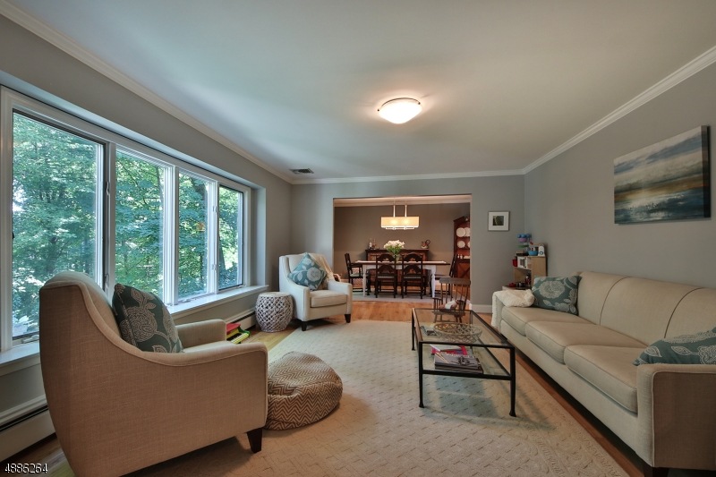 202 Maple Dr, Wyckoff, NJ 07481 - photo 1