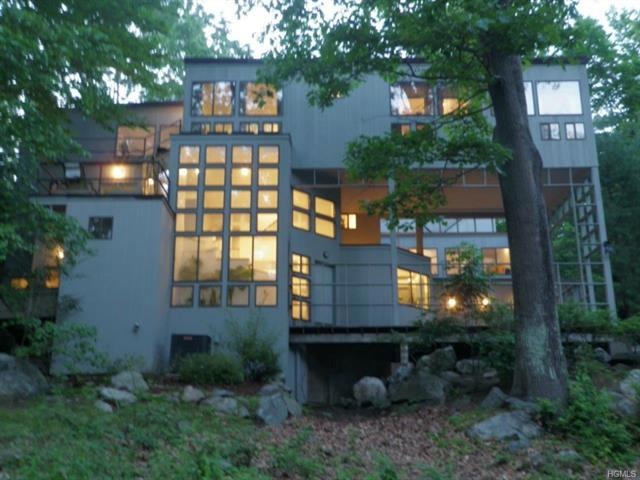 19 Spruce Mountain Dr, Putnam Valley, NY 10579 - photo 1