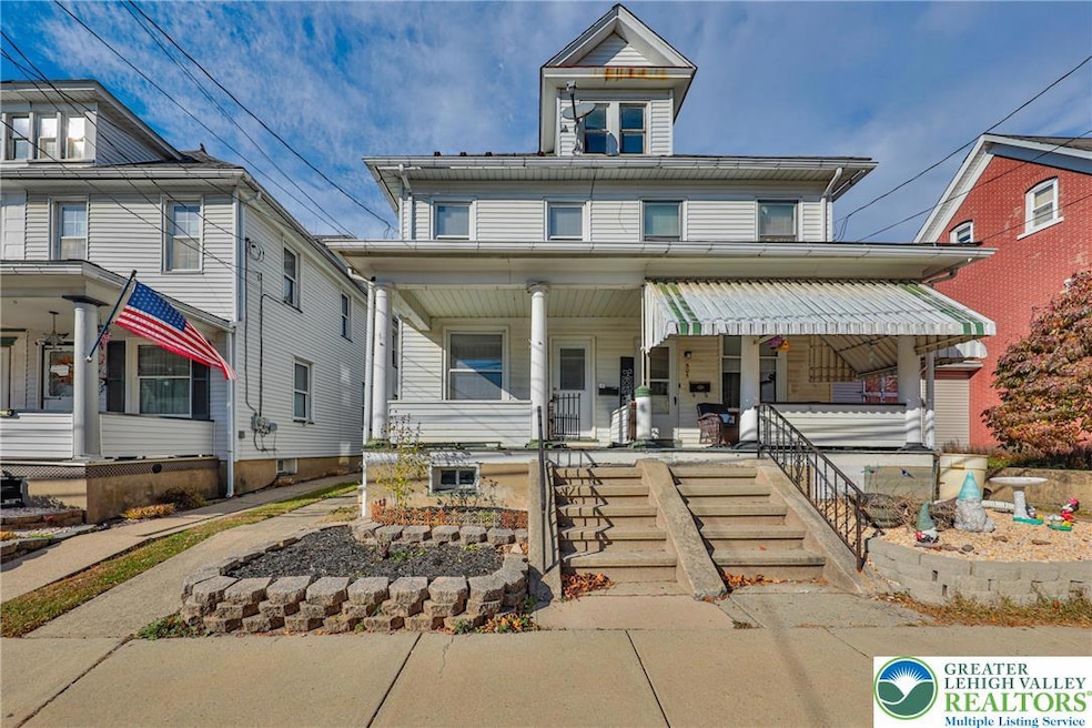 For Rent $1,700/month • Co-Listing Agent