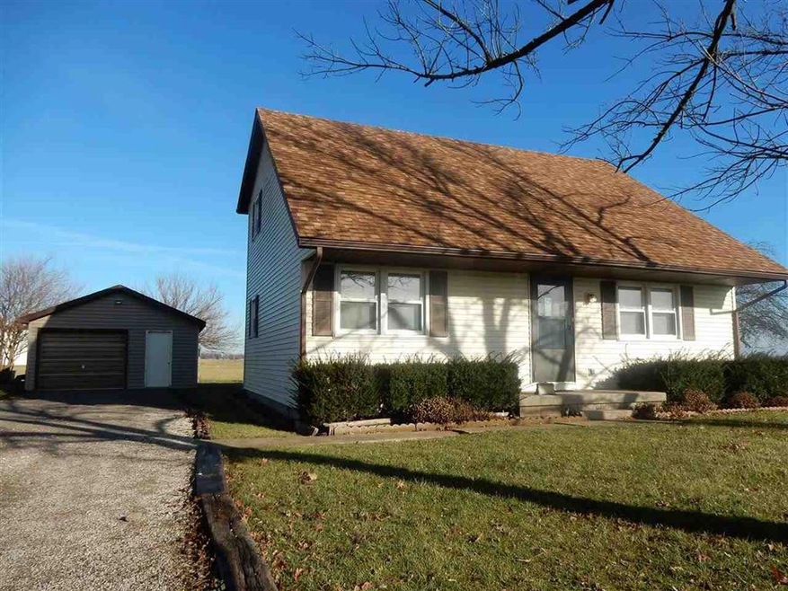 470 Campus View Dr, Lincoln, IL 62656 - photo 1