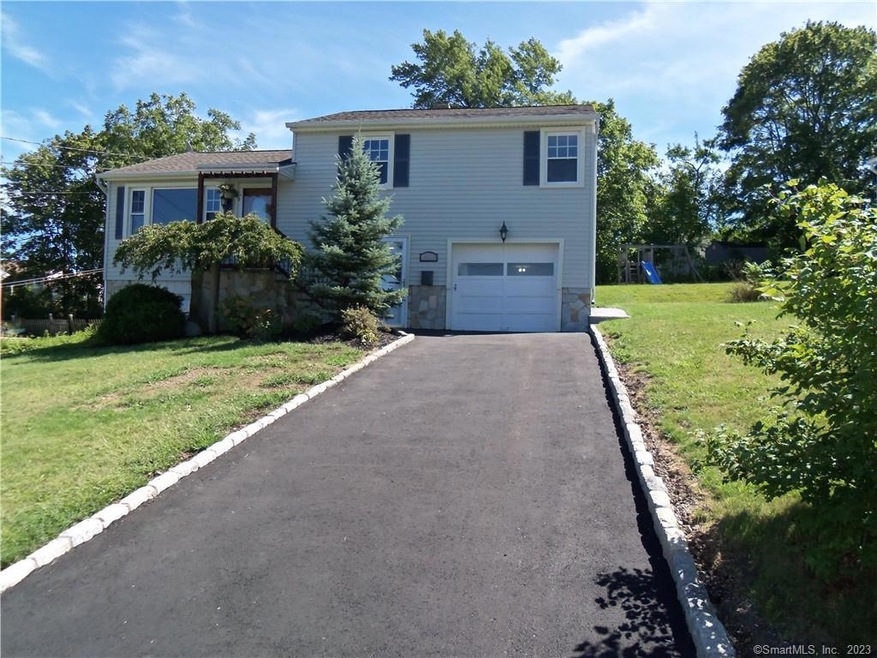 91 Mount Carmel Ave, Waterbury, CT 06708 - photo 1