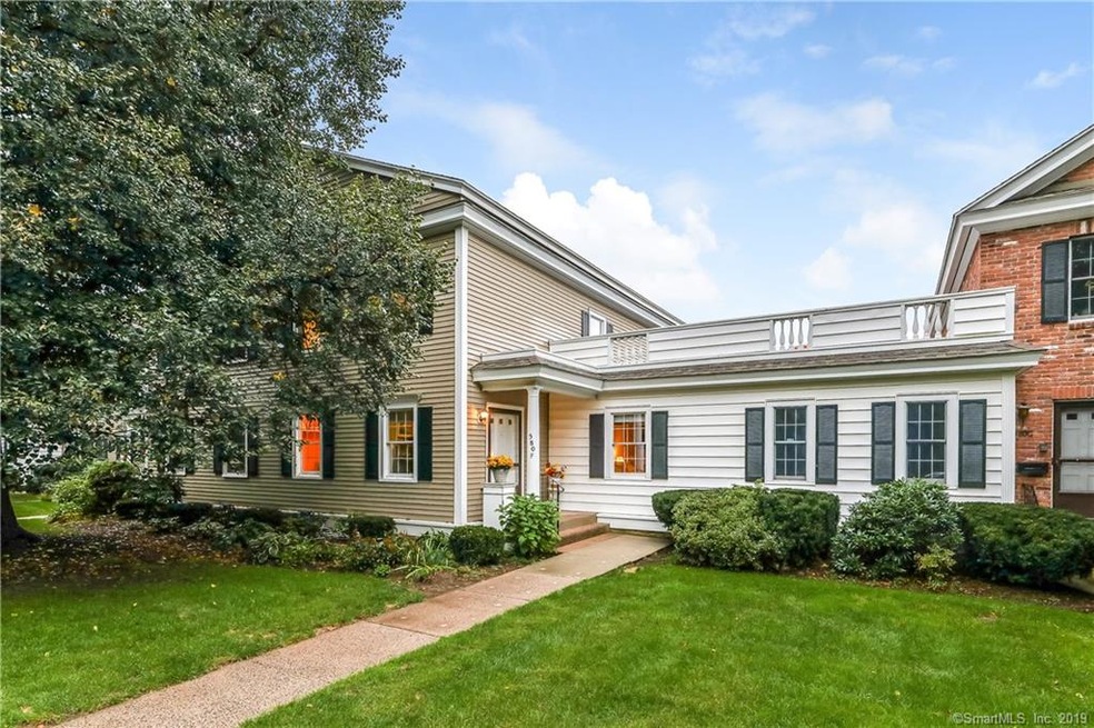 580 Mountain Rd unit F, West Hartford, CT 06117 - photo 1