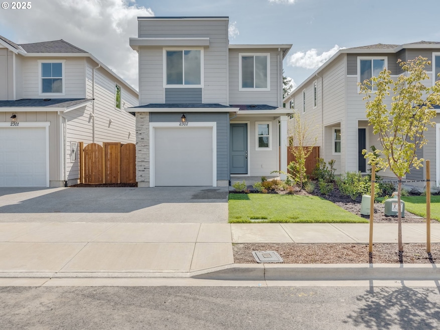 2307 SW 5th Cir, Battle Ground, WA 98604 - photo 1