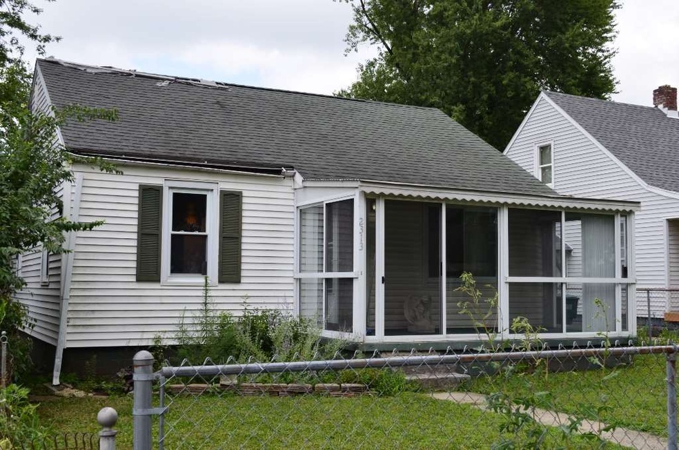 2313 S Hackley St, Muncie, IN 47302 - photo 1