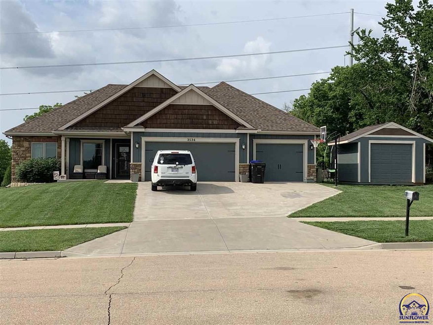 3534 SW 41st St, Topeka, KS 66610 - photo 1