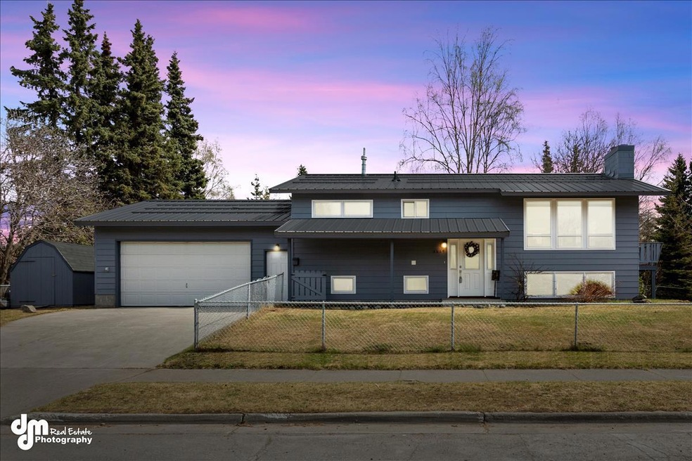2619 Juneau St